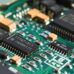 Entwicklung neuer Hardware: Kostengünstig, effizient und dennoch korrekt – wie geht das?