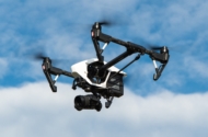 Was sollte man bei den Drohnen mit Kamera beachten?