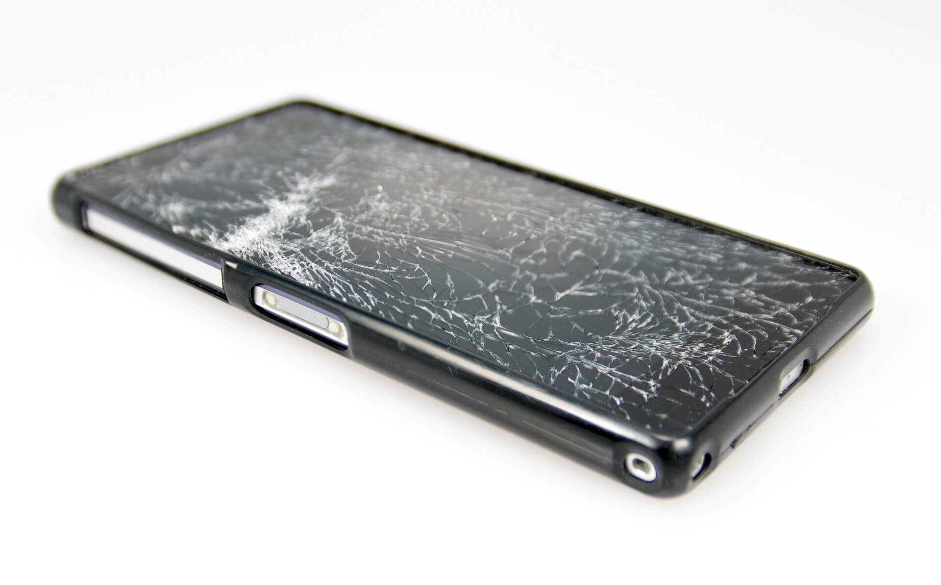 Display kaputt? So kann man ein Smartphone-Display selbst reparieren